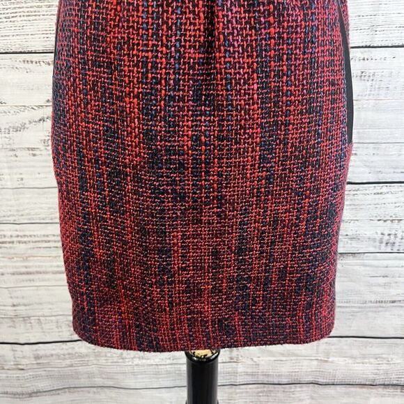 Ann Taylor Loft Skirt size Medium Pink Blue Tweed Pockets Straight Above Knee - Picture 5 of 8